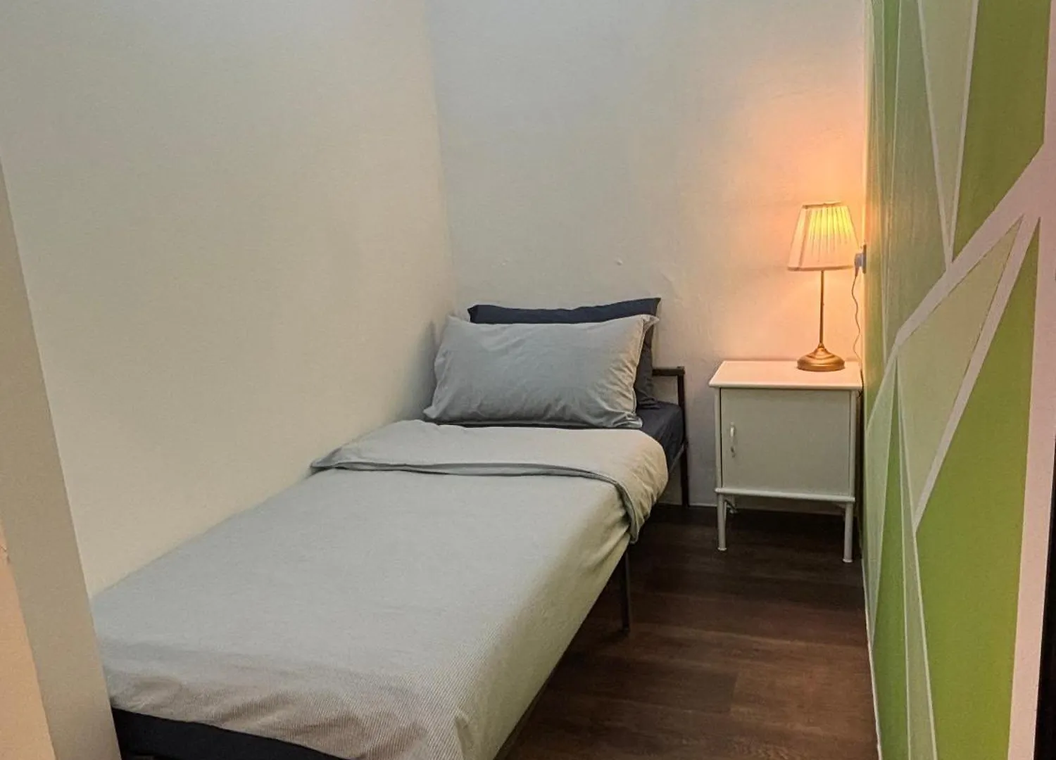 Capsule hotel Victoria Pods Hotel George Town